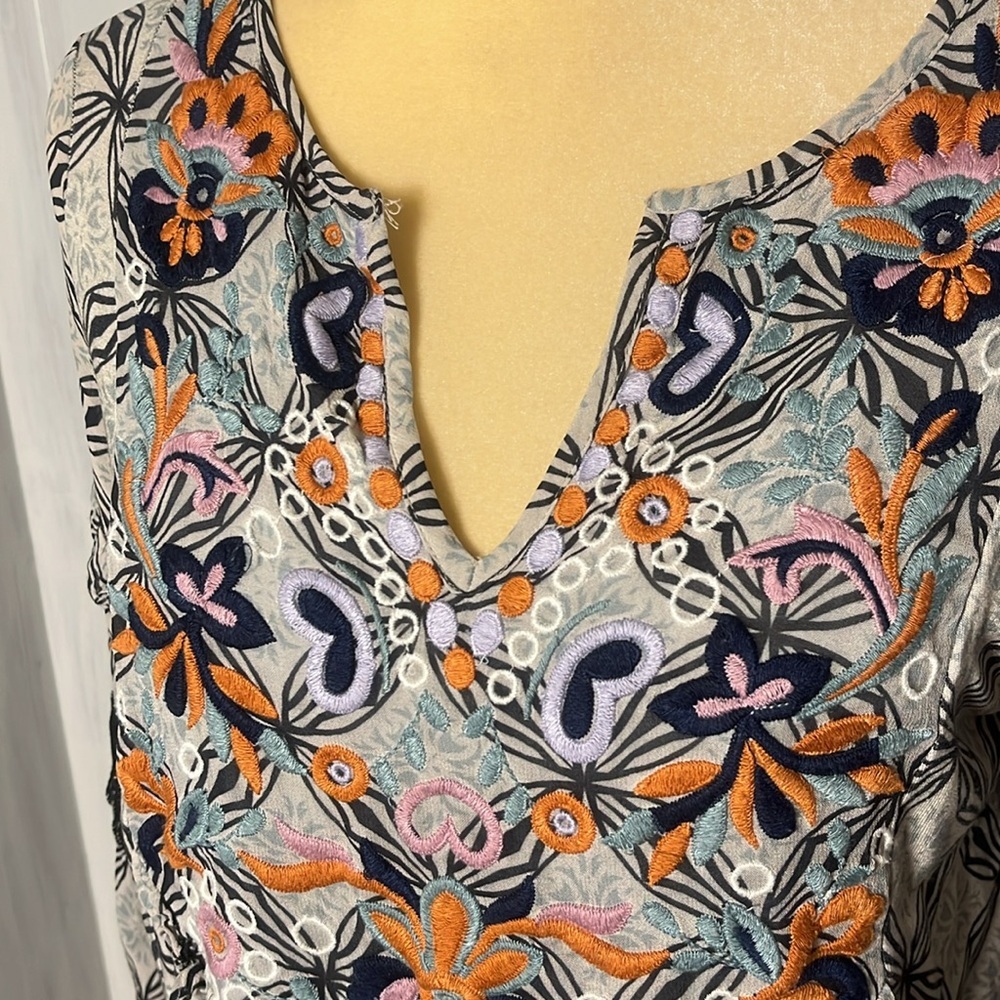 Anthropologie Terri Embroidered Mixed Print Top Size S‎ - Picture 3 of 7